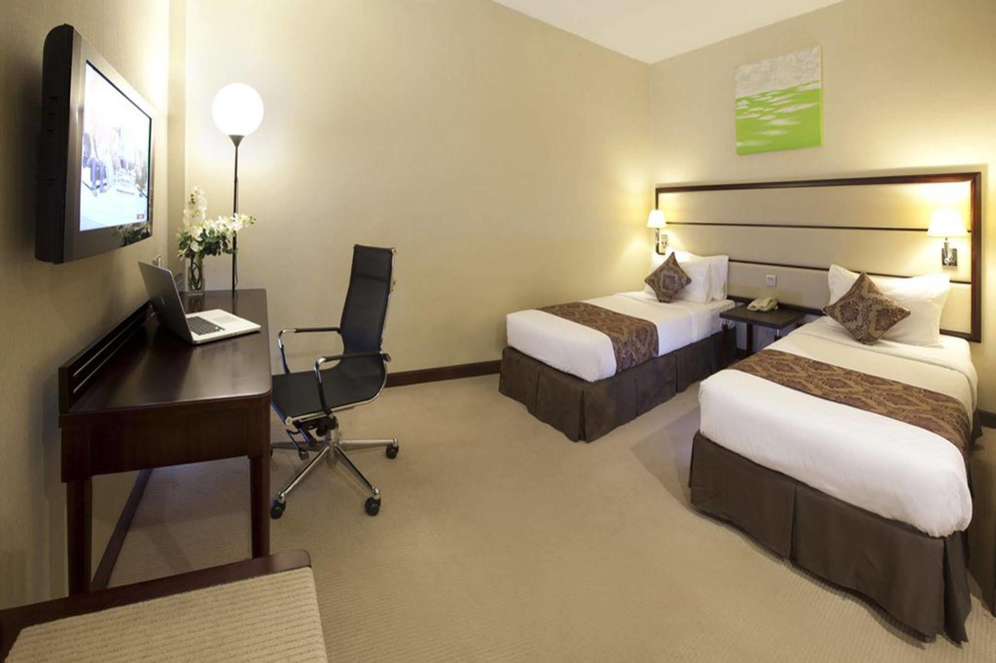 Hotel Silka Johor Bahru Exterior foto